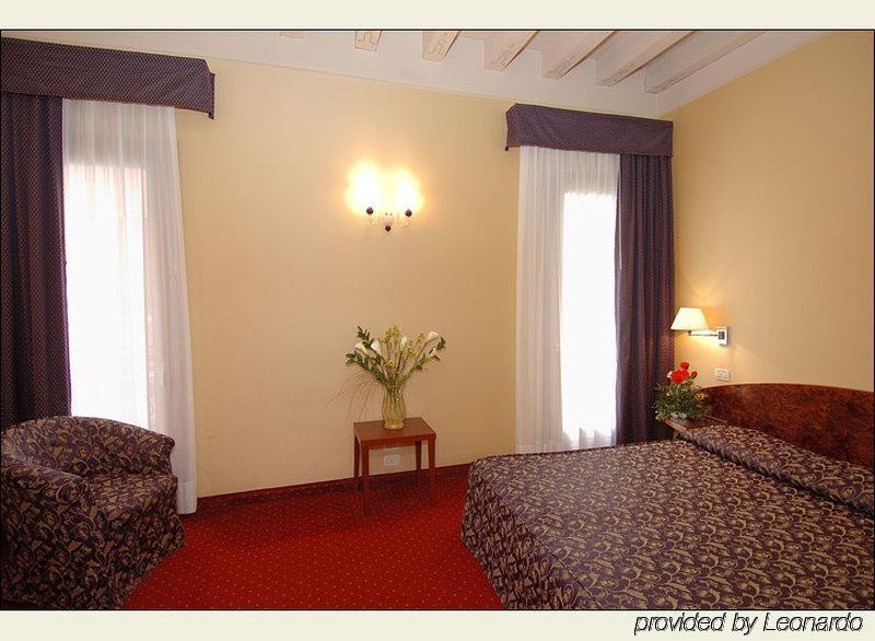 Ca' Del Campo Pensión 3*